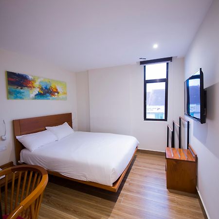 The Point Boutique Hotel Johor Bahru Bagian luar foto