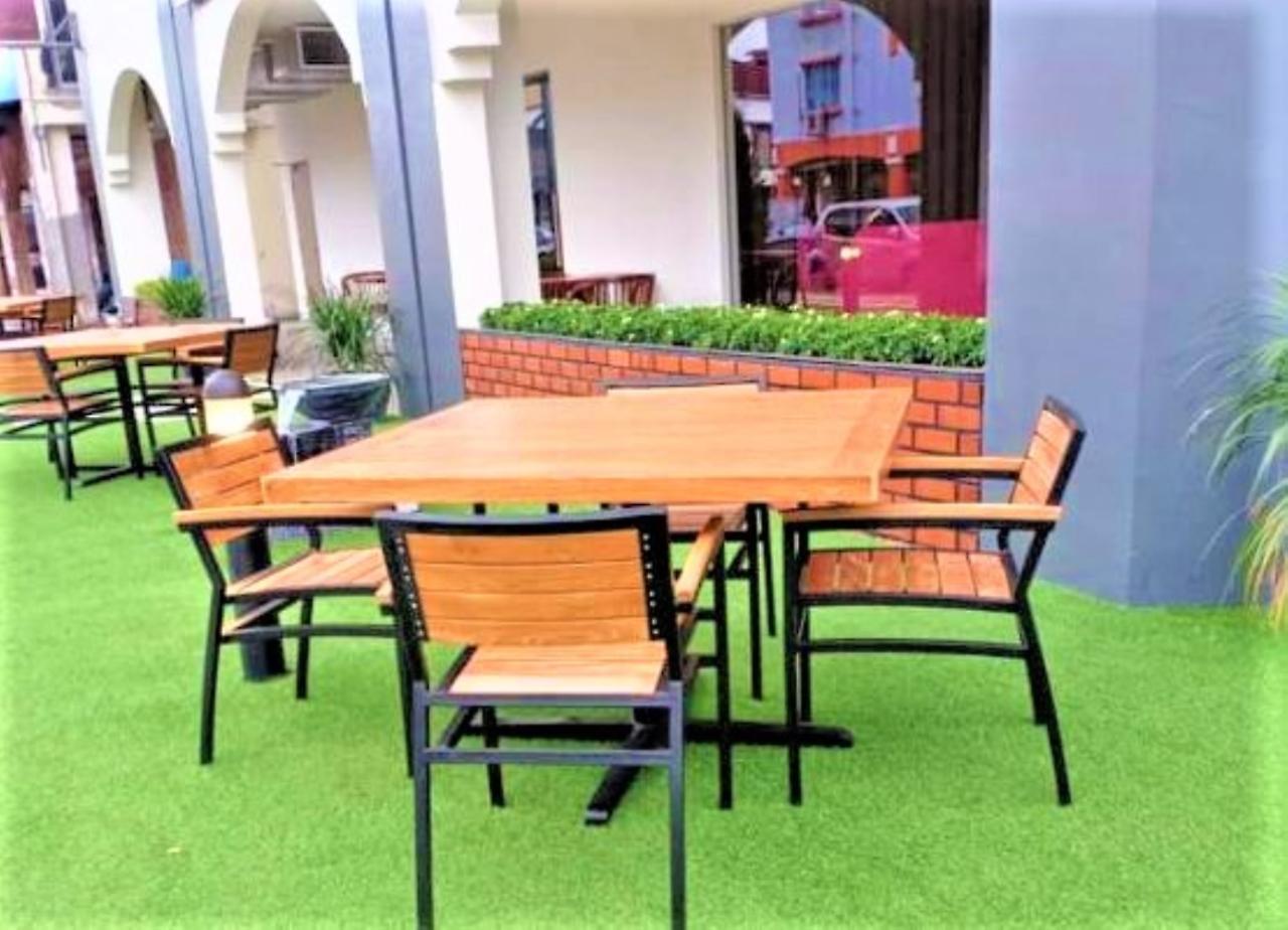 The Point Boutique Hotel Johor Bahru Bagian luar foto