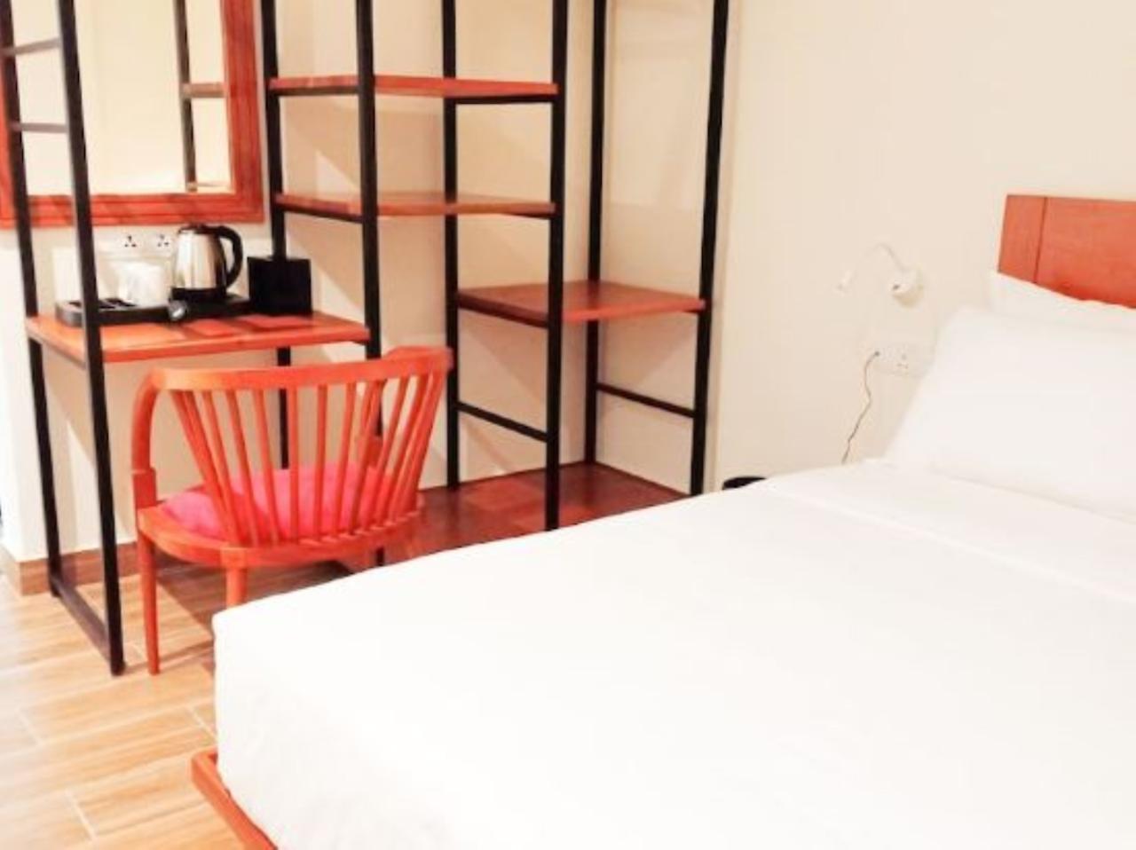 The Point Boutique Hotel Johor Bahru Bagian luar foto