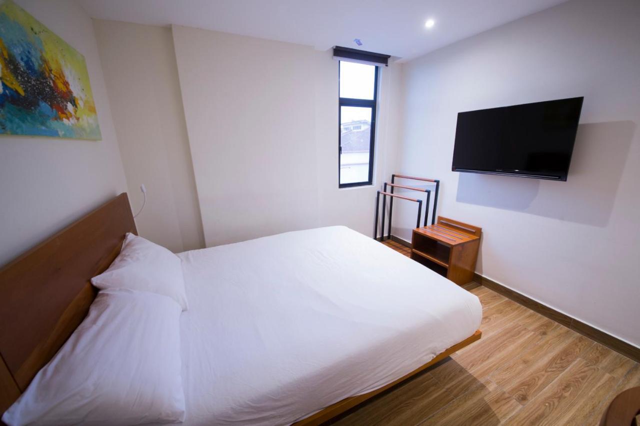 The Point Boutique Hotel Johor Bahru Bagian luar foto