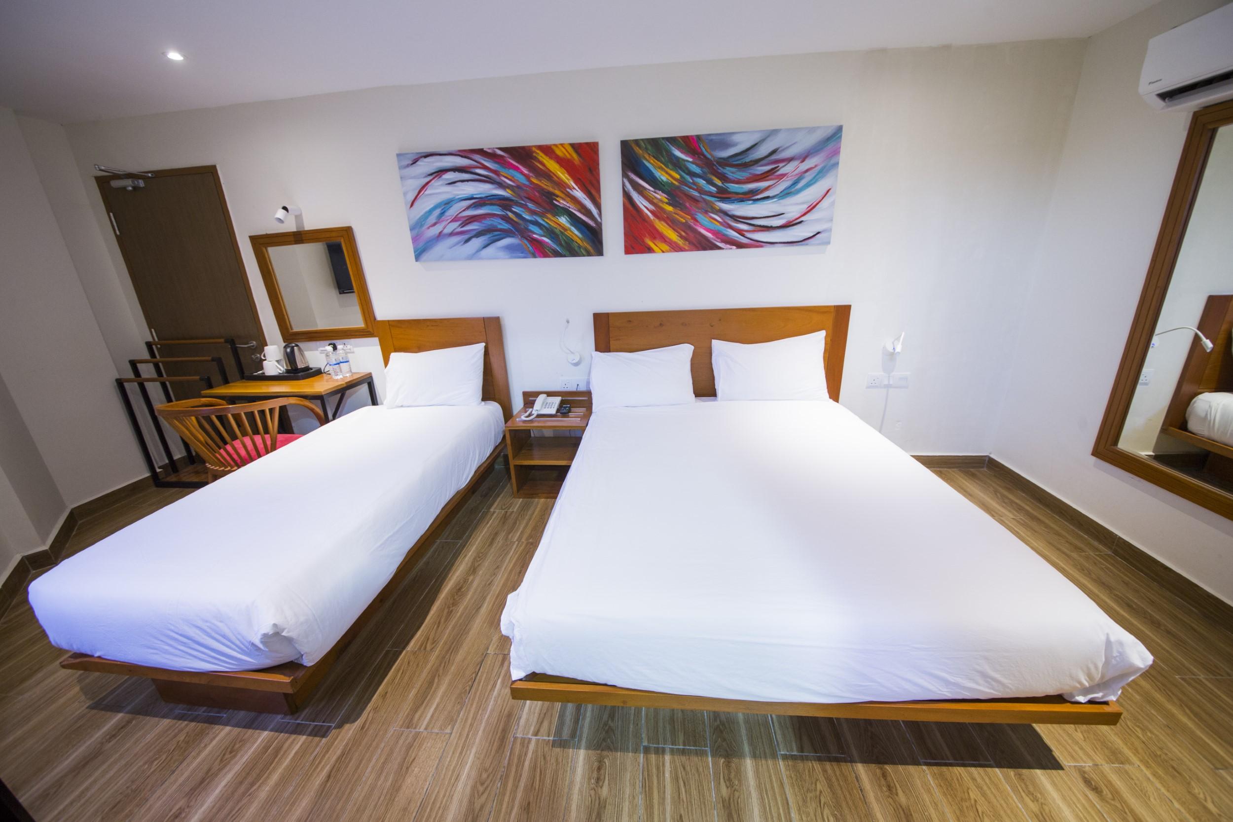 The Point Boutique Hotel Johor Bahru Bagian luar foto