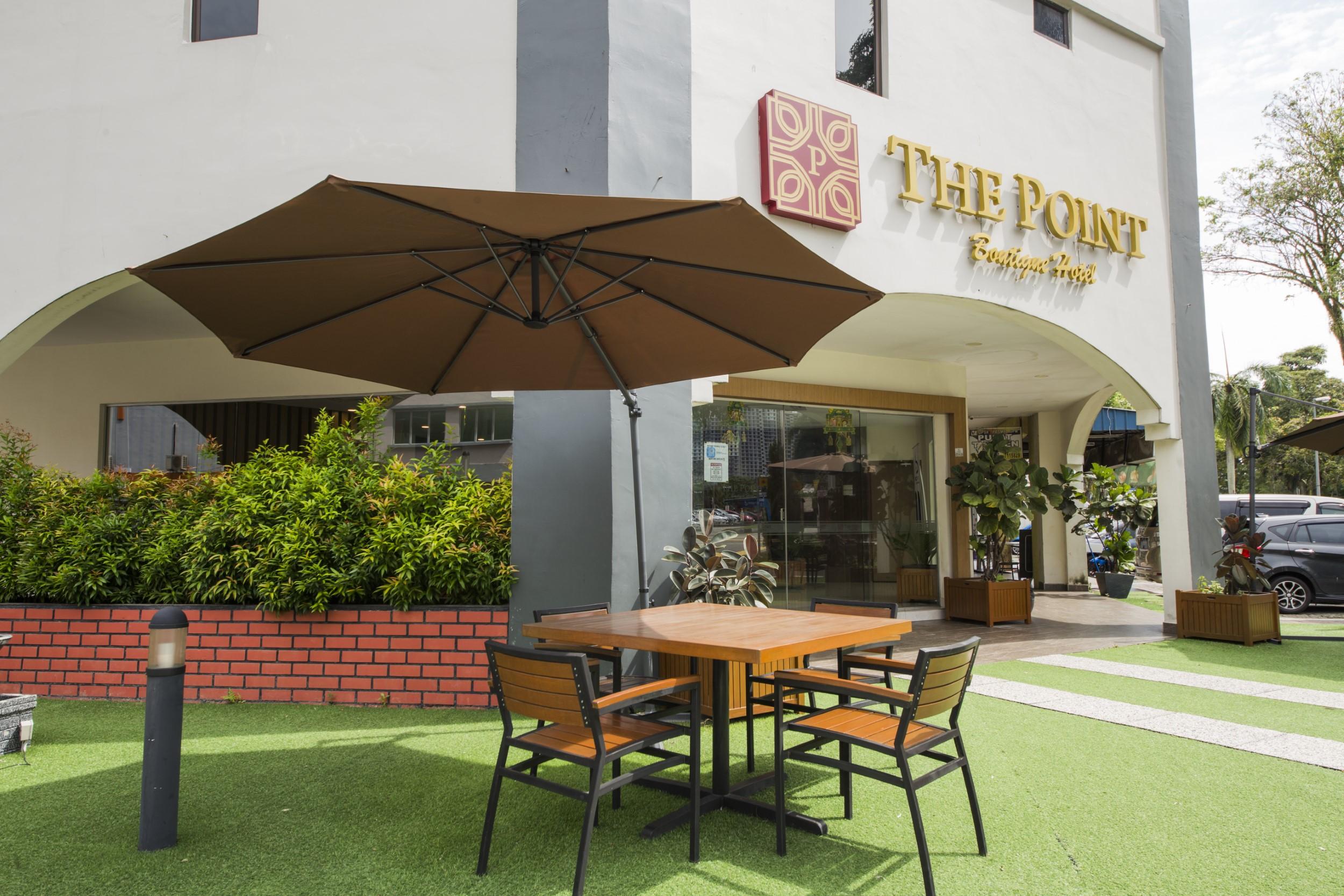 The Point Boutique Hotel Johor Bahru Bagian luar foto