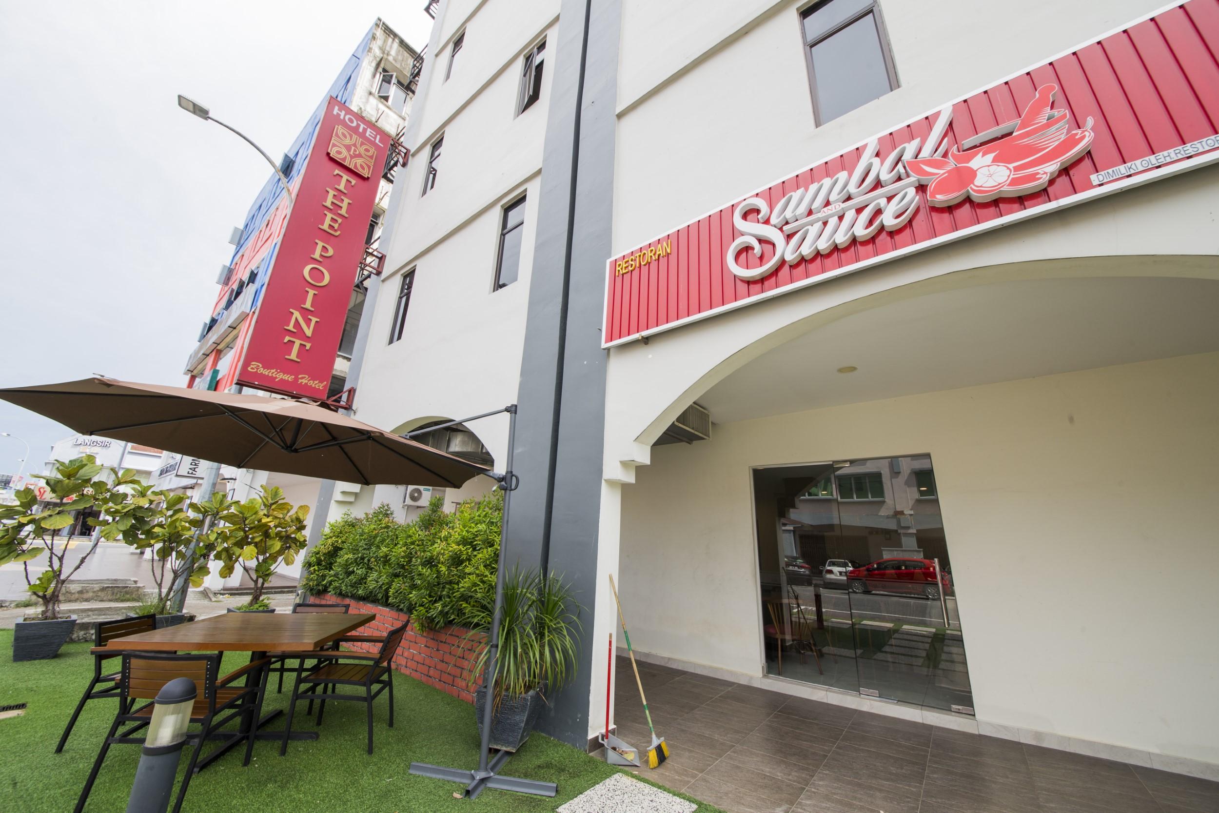 The Point Boutique Hotel Johor Bahru Bagian luar foto
